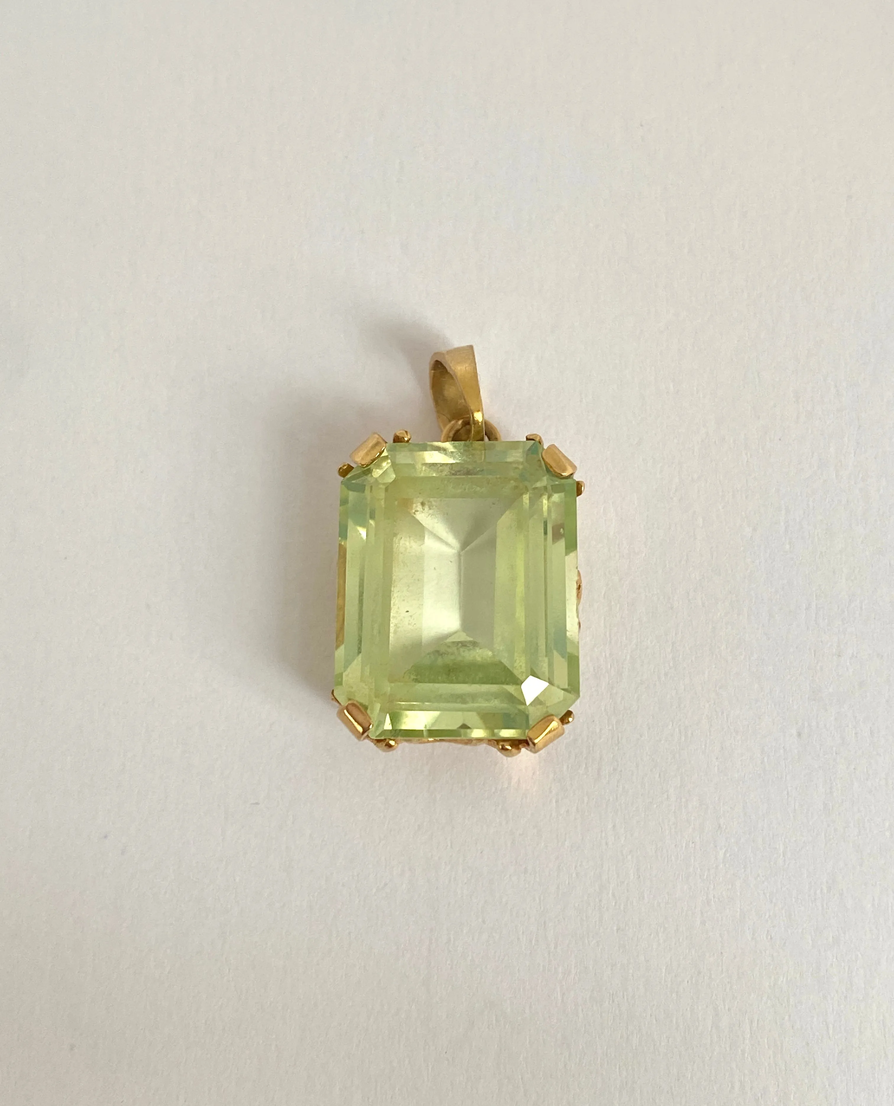 18ct Gold,  Green Citrine Rectangle Pendant