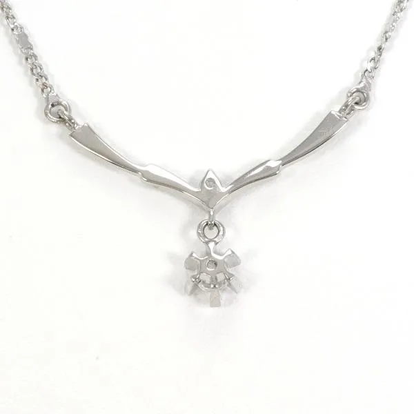 18K White Gold Zirconia Necklace in Pristine Condition
