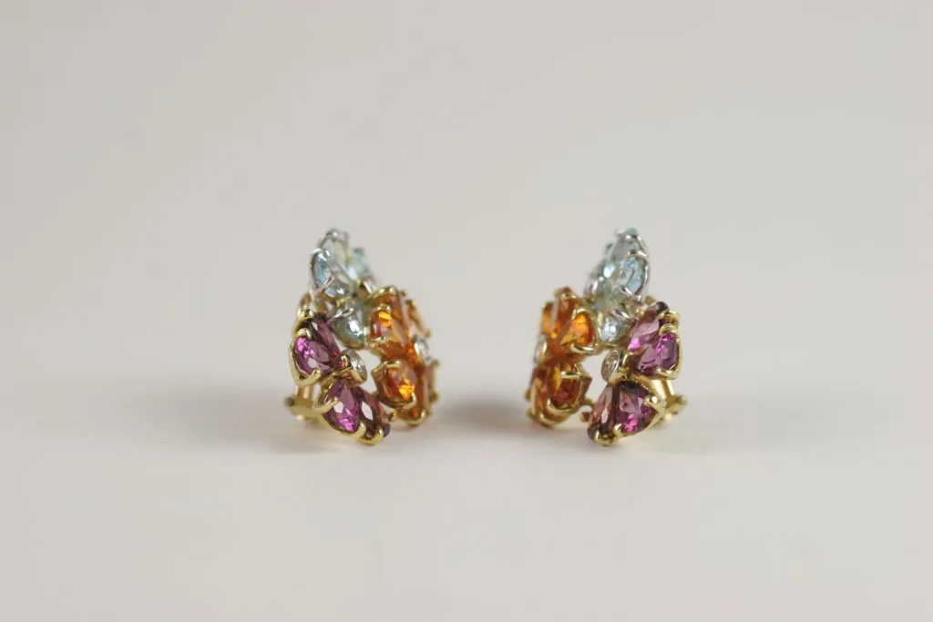 18kt White gold Three Flower Cluster Earring