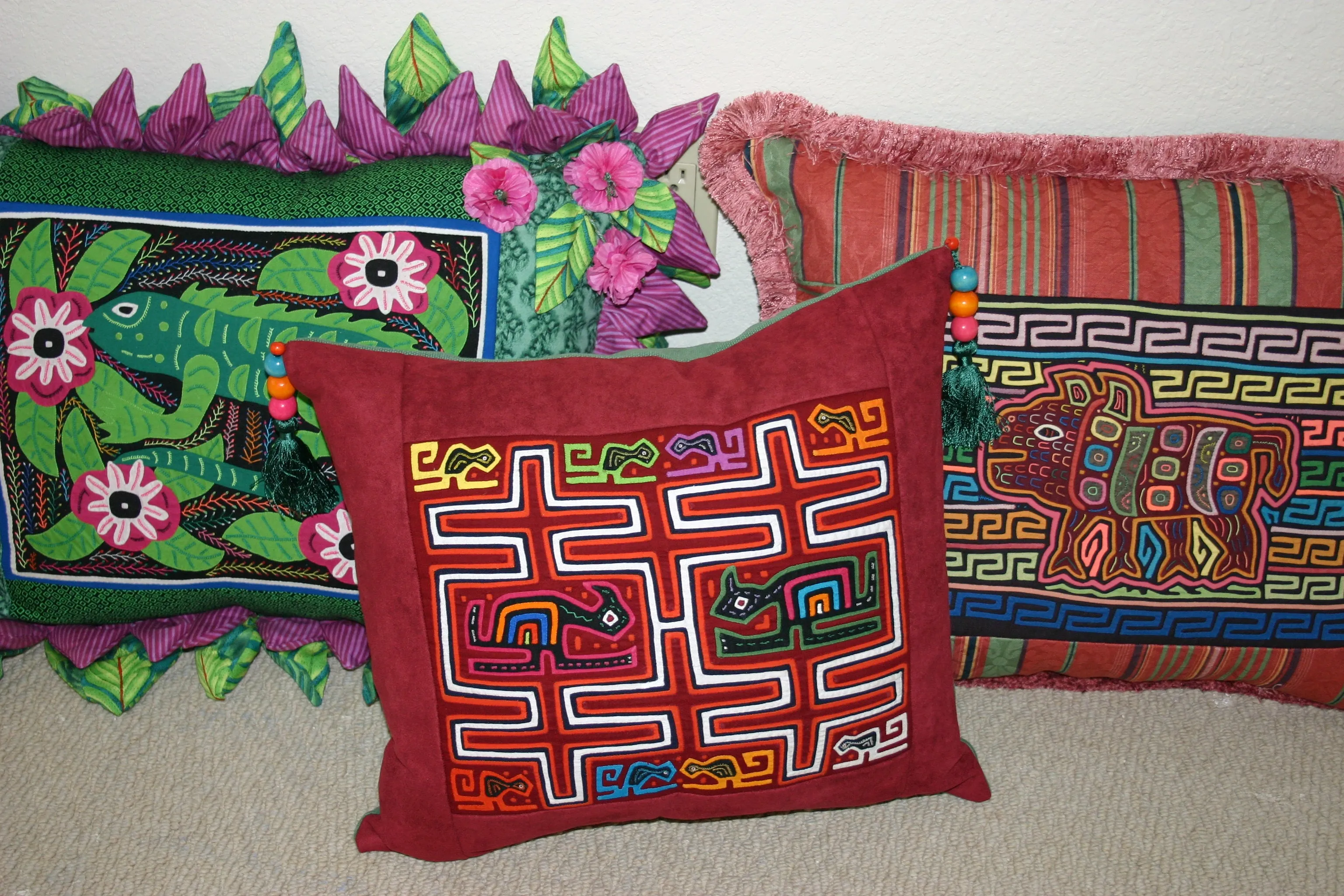 A Kuna Indian Folk Art Mola from San Blas Islands, in Custom Frame with 1 Green Mat & Non-Glare Glass : Hand stitched Textile Applique: Colorful Macaw Parrots & Hibiscus Flowers, 19" x 15" (DFM16) Wall Décor