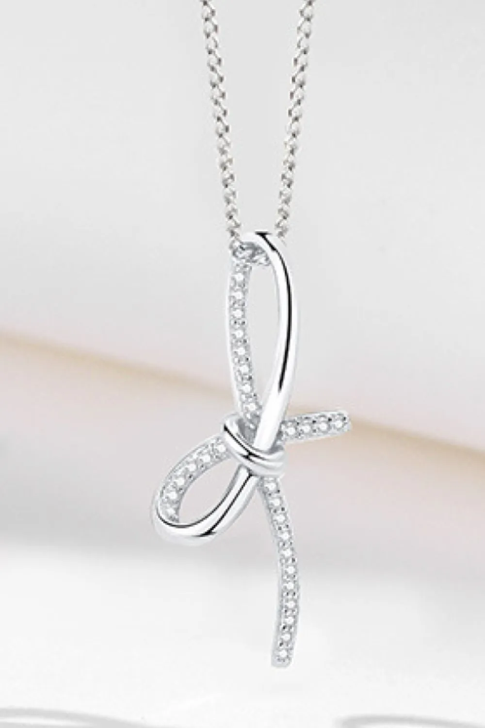 *APP EXCLUSIVE* Bow Pendant Necklace