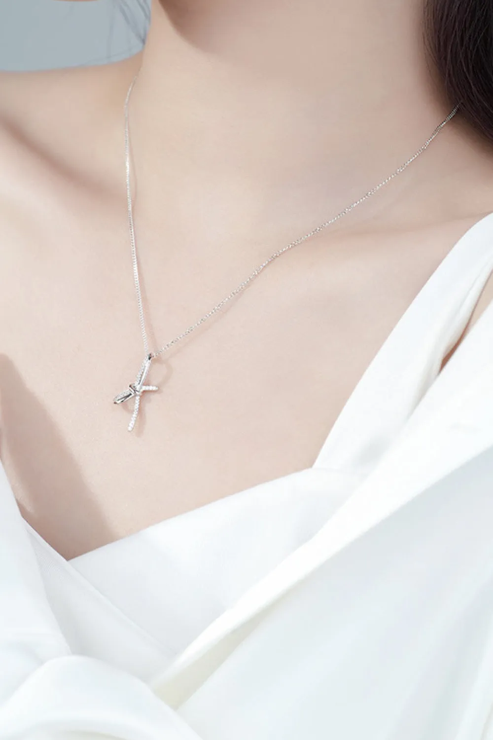 *APP EXCLUSIVE* Bow Pendant Necklace