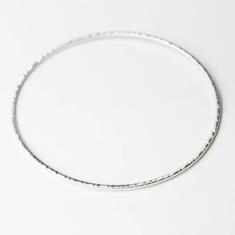 B303 - Circle Bangle Bracelet