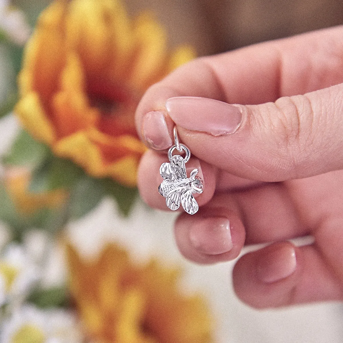 Bumble Bee Silver Charm