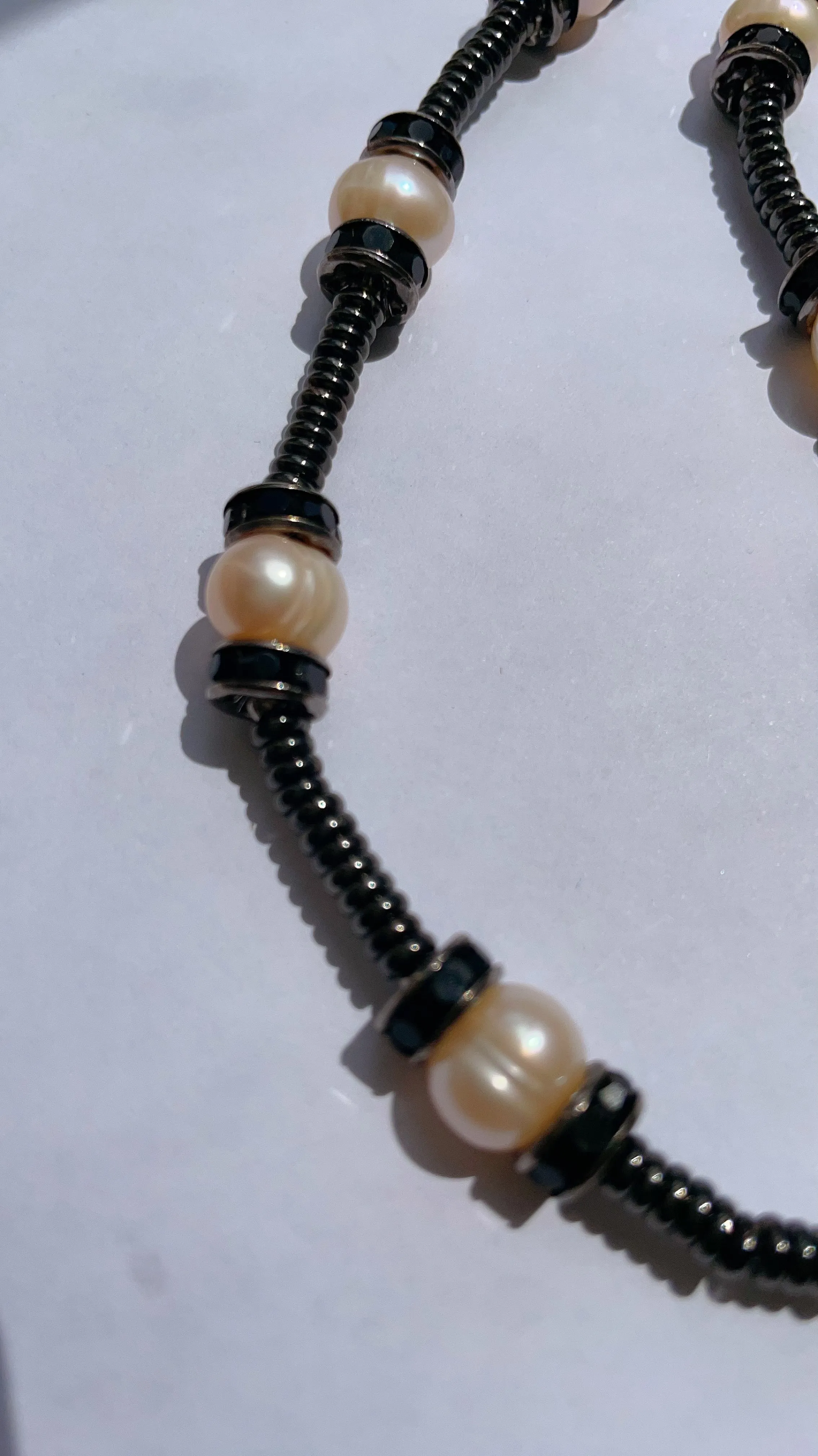 I am strong! - Hematite & Fresh Water Pearls Necklace Designer