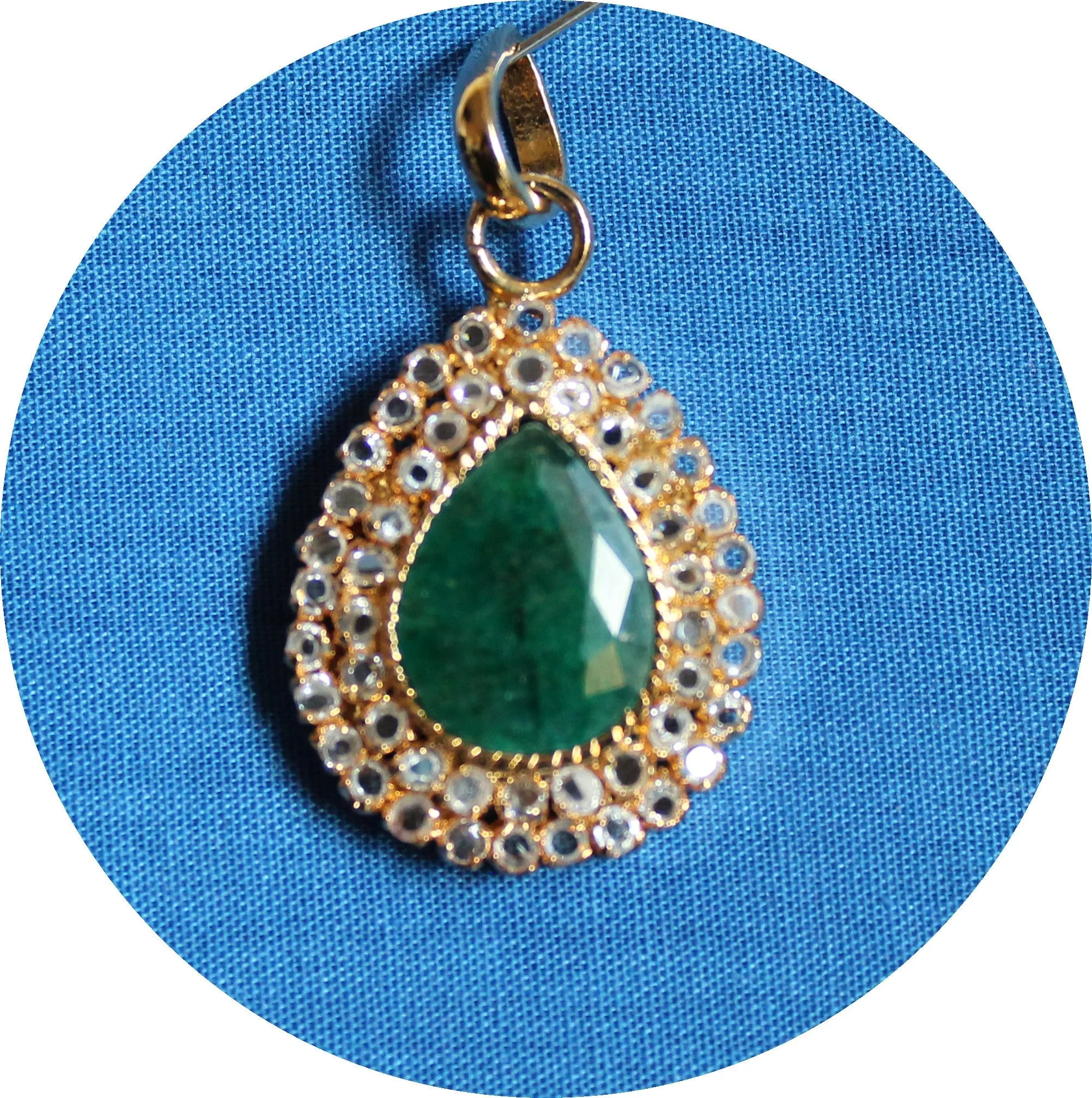 Pendant 082 Gold Impression Emerald Zircon Pendant Earrings Set Shieno