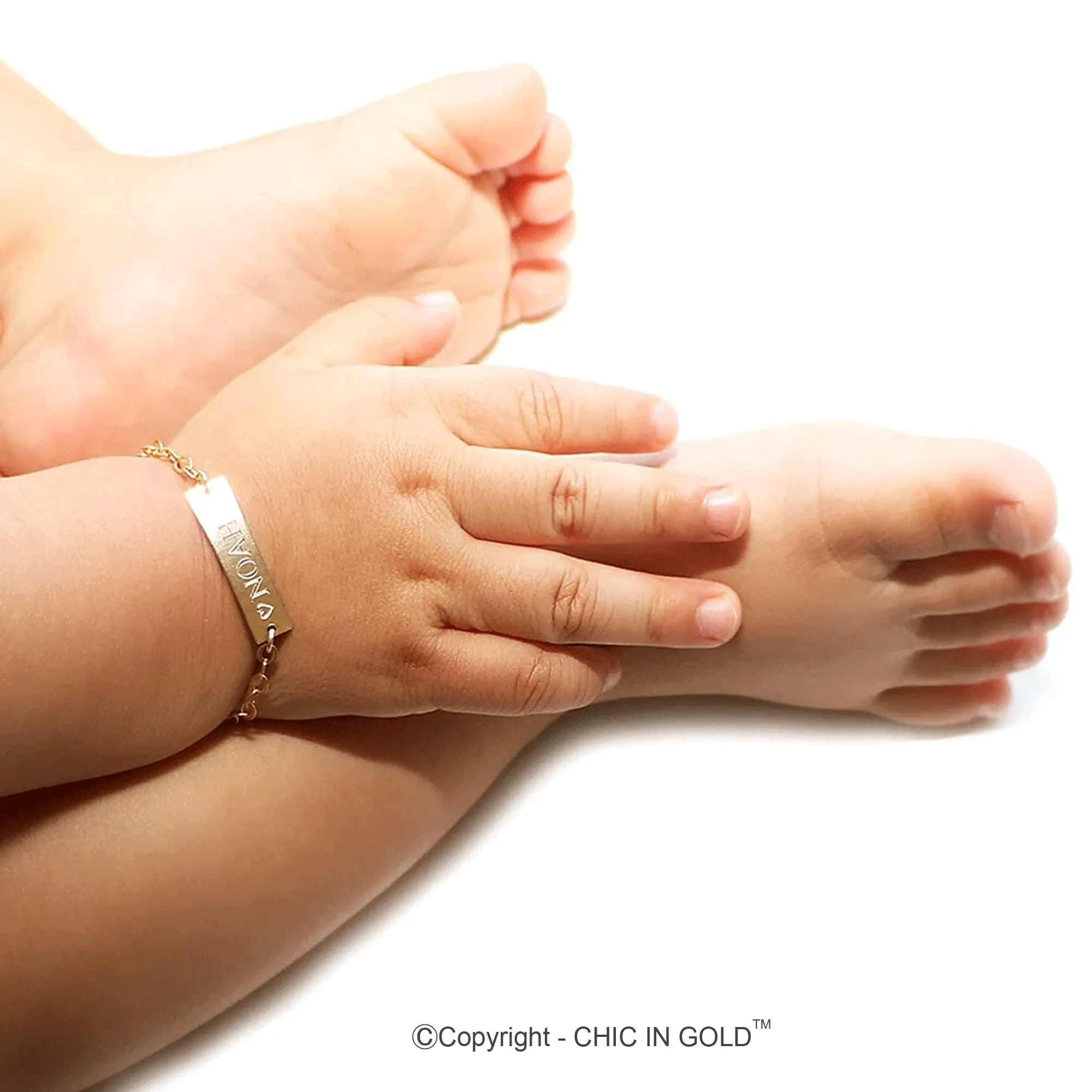 Personalized Baby Name Adjustable bracelet. (14 karat Solid Gold) - CG374B1X.25. Starts at