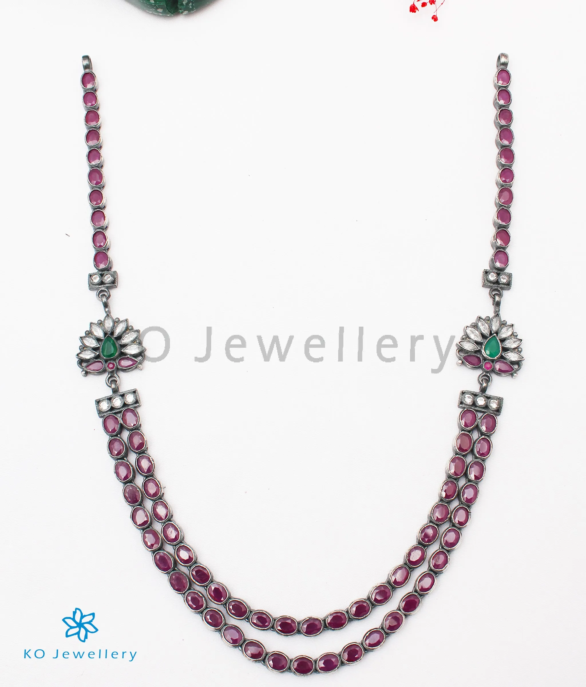 The Amogh Silver Kemp Necklace(2 Layers/Oxidised)