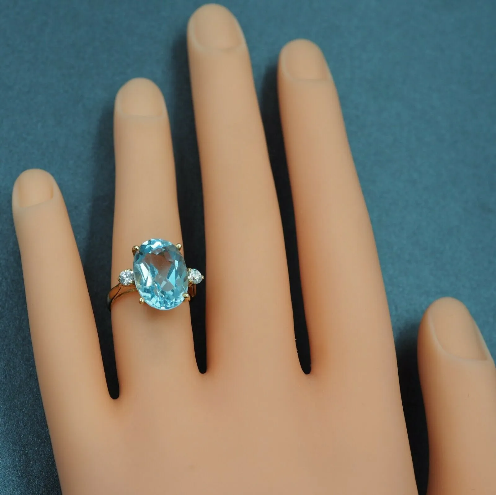 Topaz & Cubic Zirconia 14ct Yellow Gold Ring
